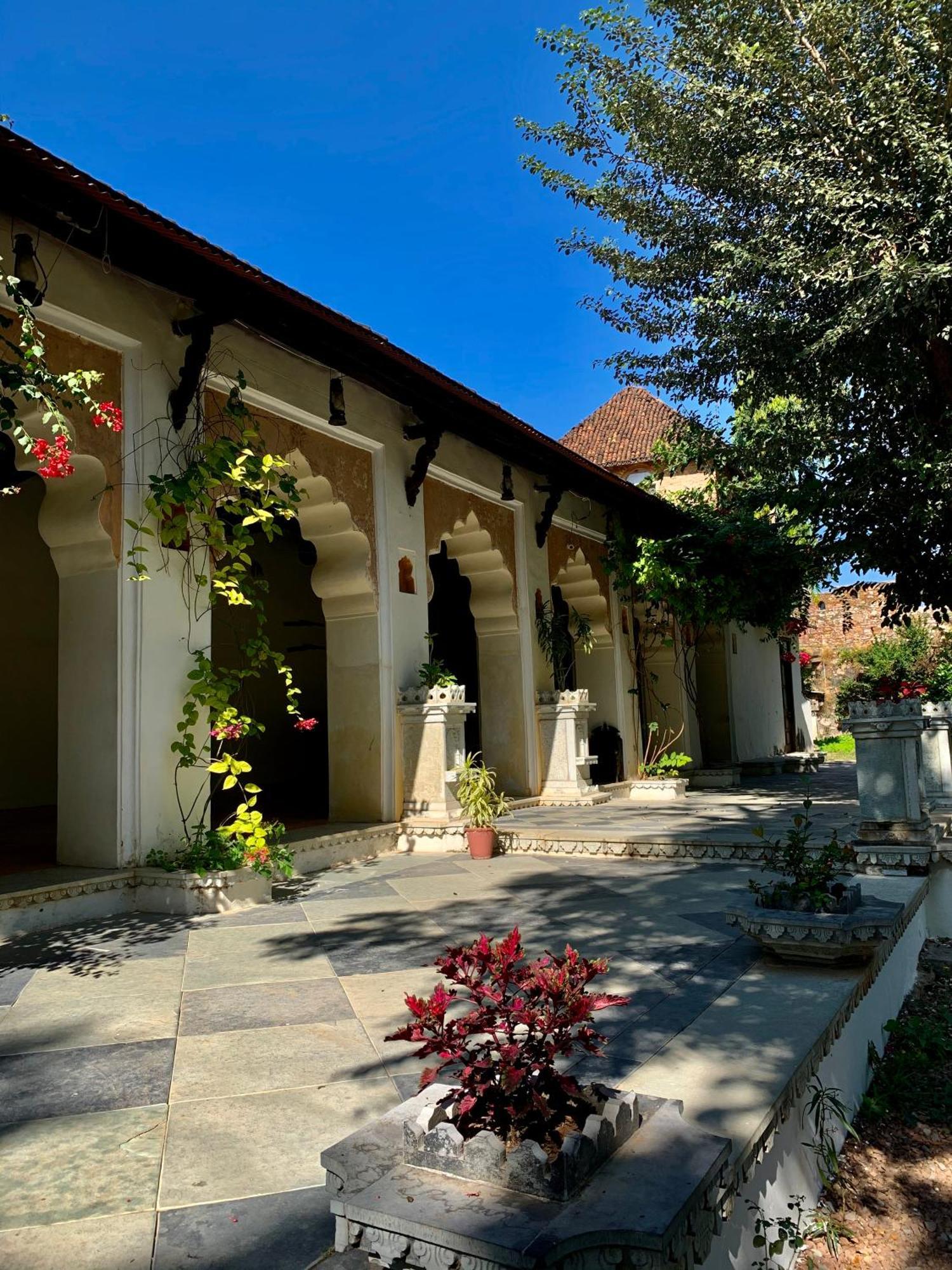 Hotel Castle Bijaipur Экстерьер фото